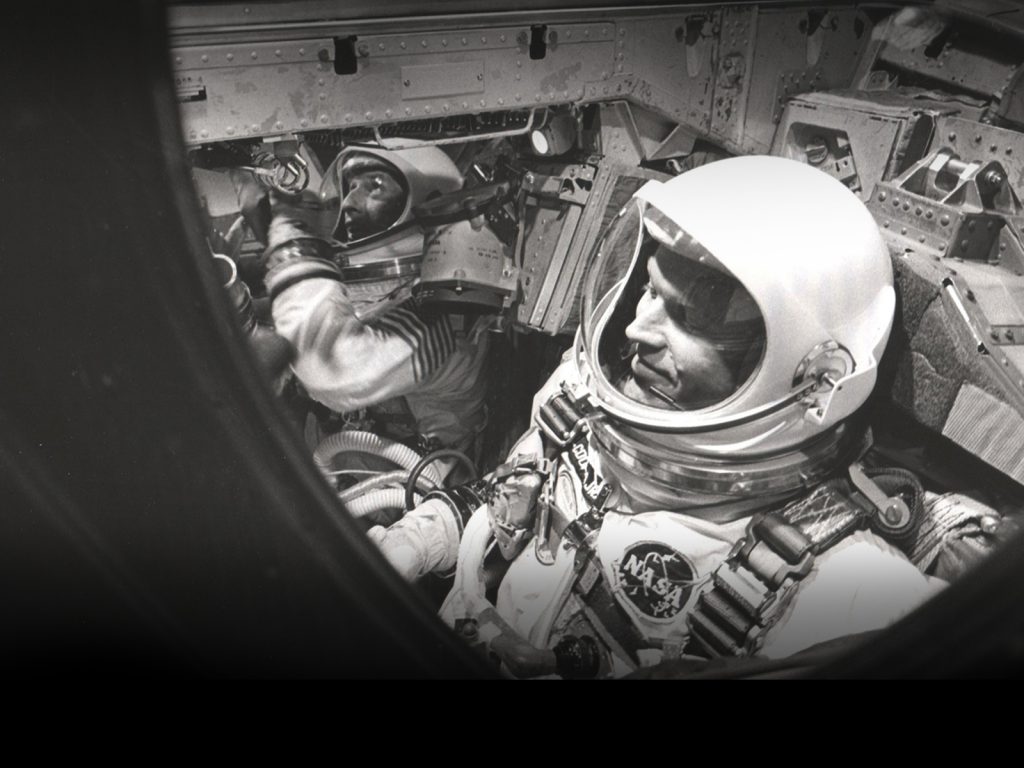 Conrad y Cooper a bordo de la Gemini V